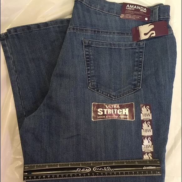 NWT 18W Amanda Classic Fit Short Tapered Jeans