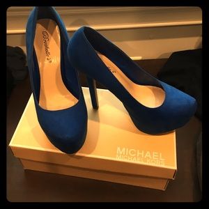 Michael Kors 5" inches navy heels