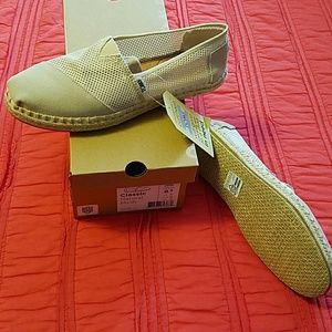 Tom's Classic Natural Mesh size 8.5