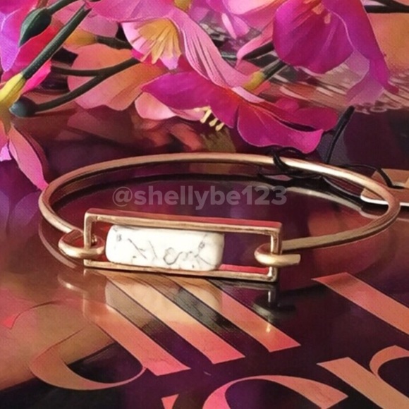 Marble White Stone Bracelet - Picture 2 of 4