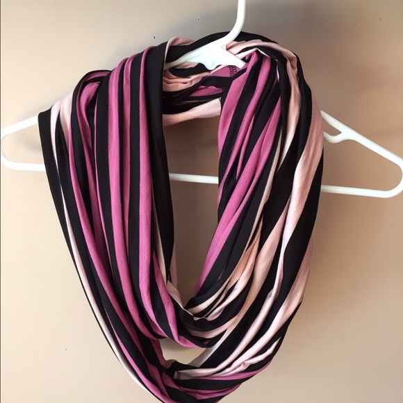 Scarf infinity pink and black - Picture 3 of 3
