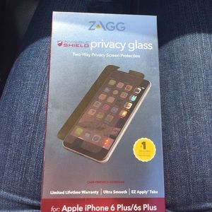 Zagg- Invisible Shield Privacy Glass
