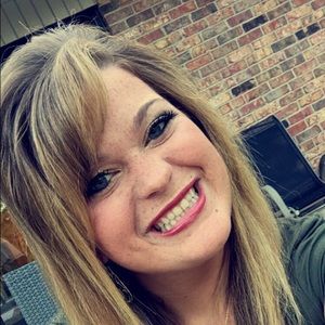 Meet your Posher, Ashlyn