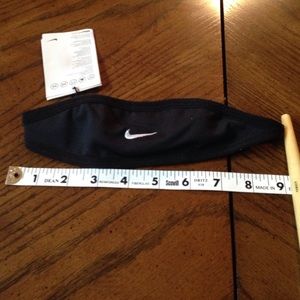 Nike headband