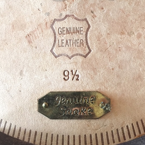 9.5 Stacy Adams Genuine Snake leather dress shoes - Picture 2 of 4