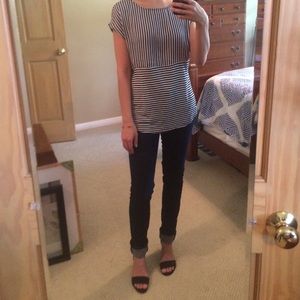 Staple Dark Wash Mid-rise Chic Skinny Jeans-Sz 2/4