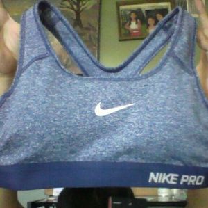 NIKE PRO sports bra