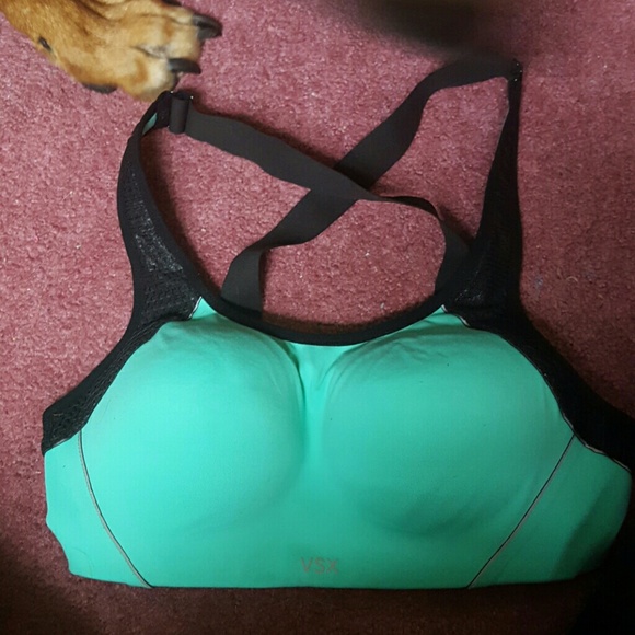 Victoria secrets padded sports bra