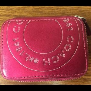 Coach hot pink snaphead triple pill box case