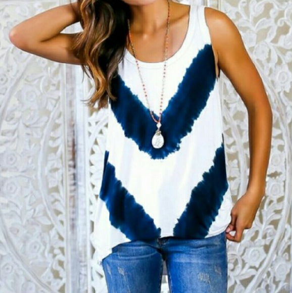 White tank with Navy waVes- Brand New