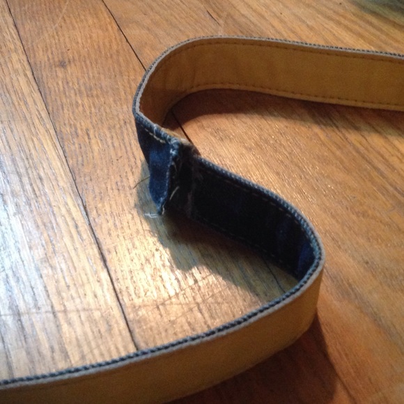 🥳HP🥳 🌈Vintage🌈 Dolce & Gabbana Jean Shoulder/Crossbody - Picture 2 of 4