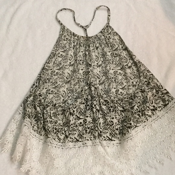 Chic Top View 2
