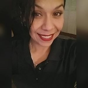 Meet your Posher, Yvette