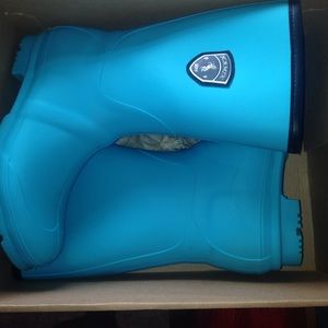 Rain boots. On sale for $10! Today only!