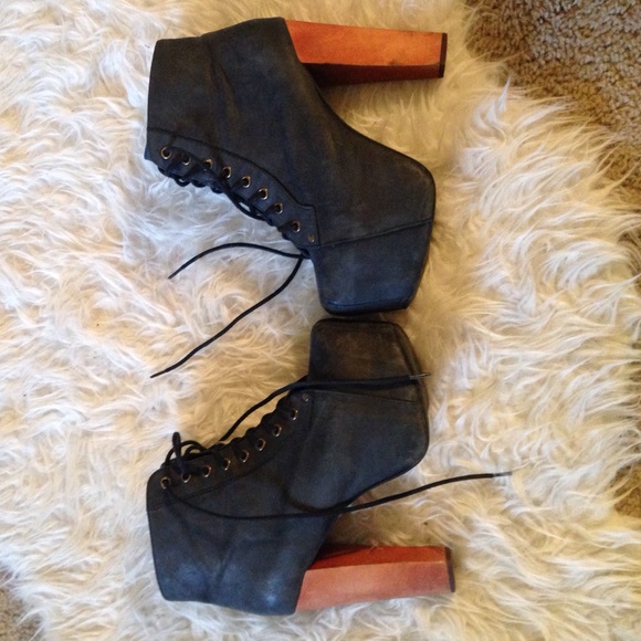 Jeffery Campbell Litas - Picture 3 of 4