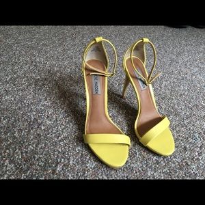 Steve Madden 3inch shoe