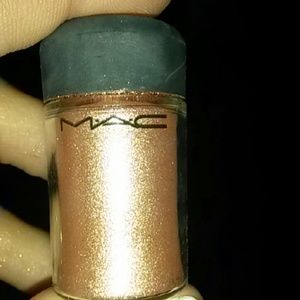 NIB 4.5g MAC pigment