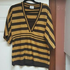 Pretty Brown knit blouse