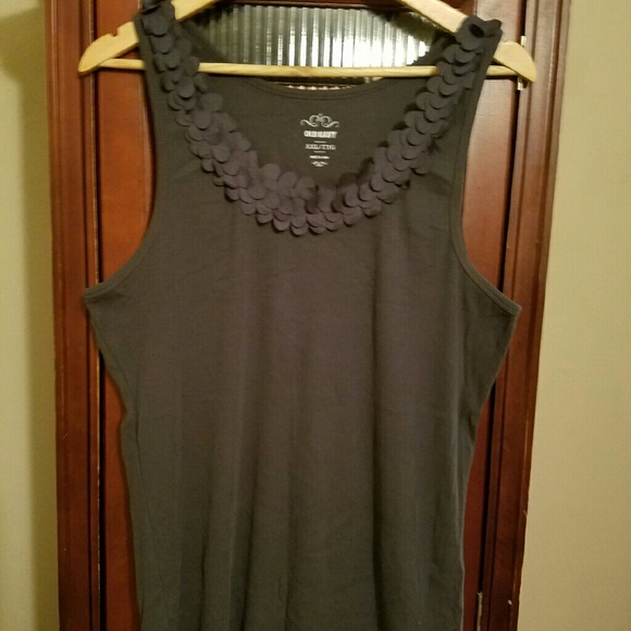 Gray tank top with pretty accent around collar