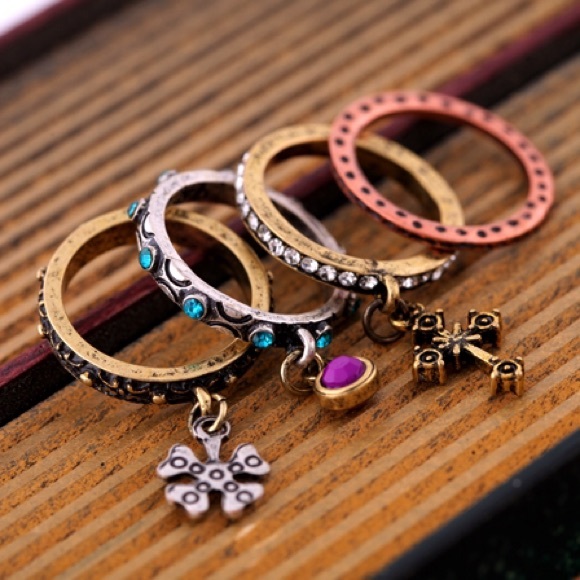 Vintage Style Gypsy Ring Set - Picture 3 of 4