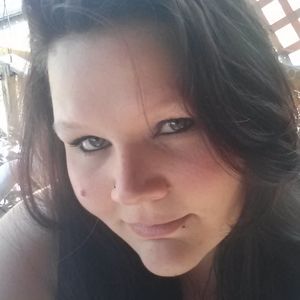 Meet your Posher, Leanna