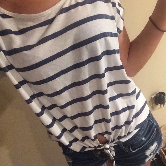 Blue and white striped tee