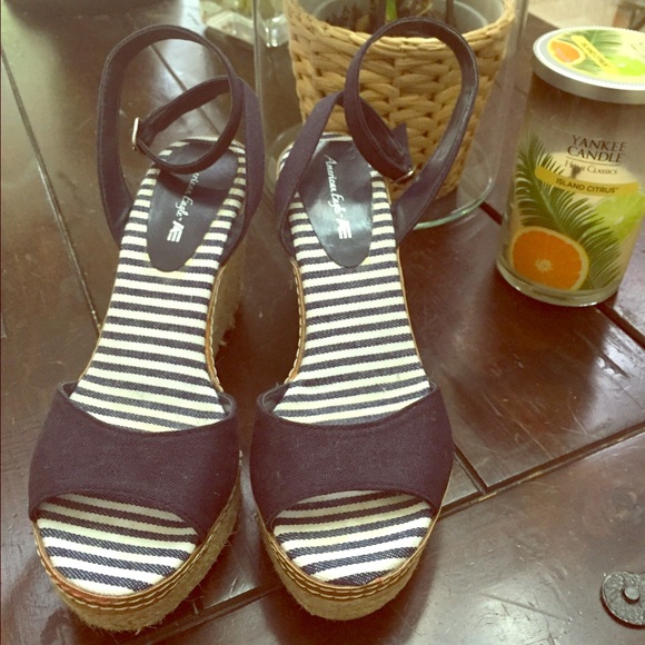 American Eagle Wedge Sandals in size 7 1/2