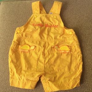 ⛱SALE NWOT turtle hunter bibs