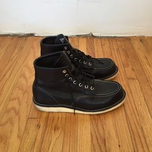 Red Wing 8130 Moc Toe boot