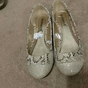 Silver rhinestones with snake print