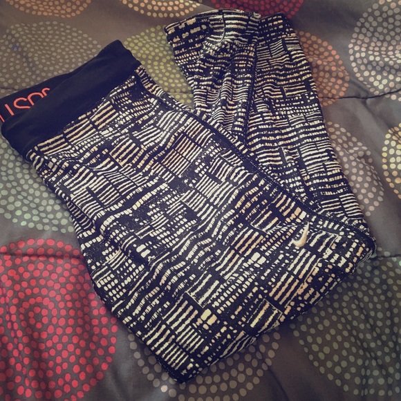 Nike cropped workout pants