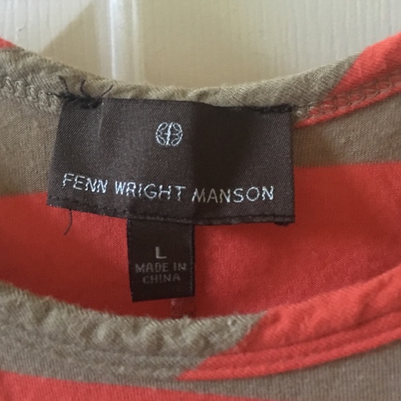 Knit cold shoulder - Picture 3 of 3