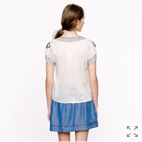 3 FOR $15!.Crew Baja Embroidered Top - Picture 4 of 4