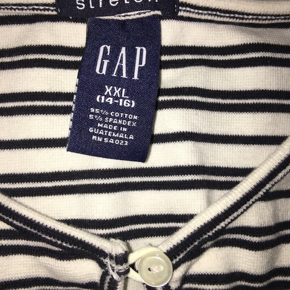 Gap tee - Picture 2 of 2