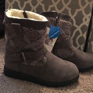 Muk Luks gray boots