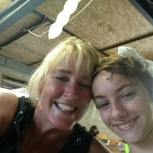 Meet your Posher, Sharon