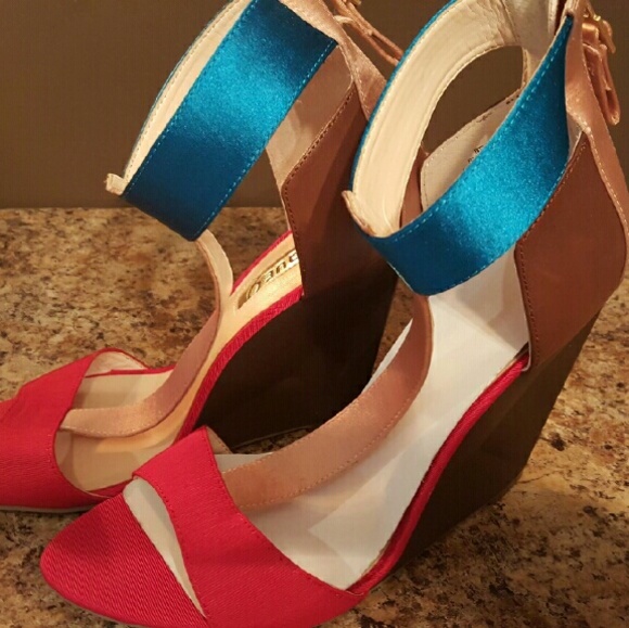 Boutique 9 Wedge Sandal