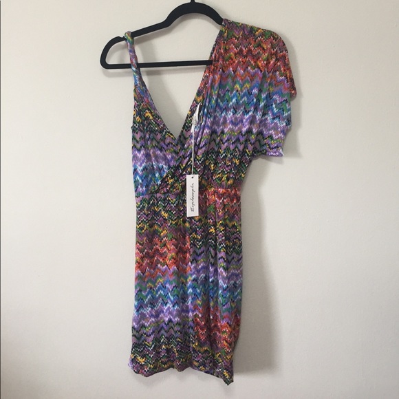 NEW** Beautiful dress (new) - Picture 7 of 9