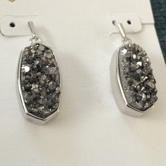 Danay earring - Picture 2 of 3