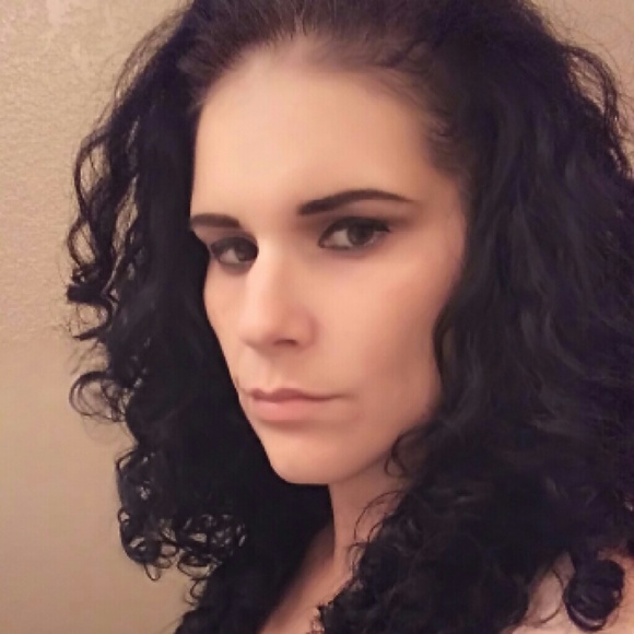 Meet your Posher, Rochell - Picture 1 of 1