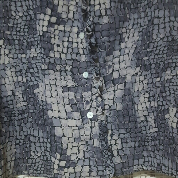 DRESSBARN BLOUSE SIZE M - Picture 4 of 4