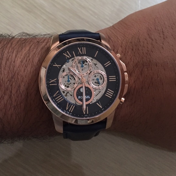 FOSSIL Multi Function Navy Leather Men's Watch - Picture 4 of 4