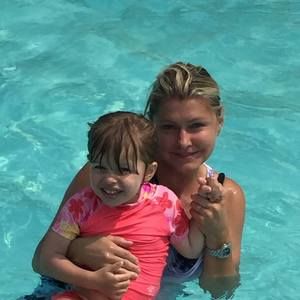 Meet your Posher, Stephani