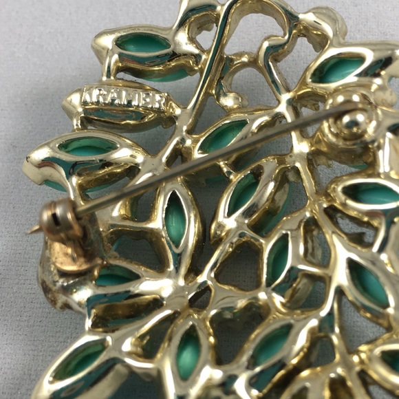 Vintage Signed Kramer Turquoise Cabochon Brooch - Picture 2 of 4