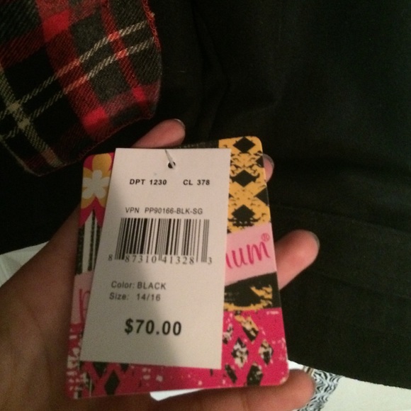 A cute winter jacket. Never worn tags still on it. - Picture 3 of 3