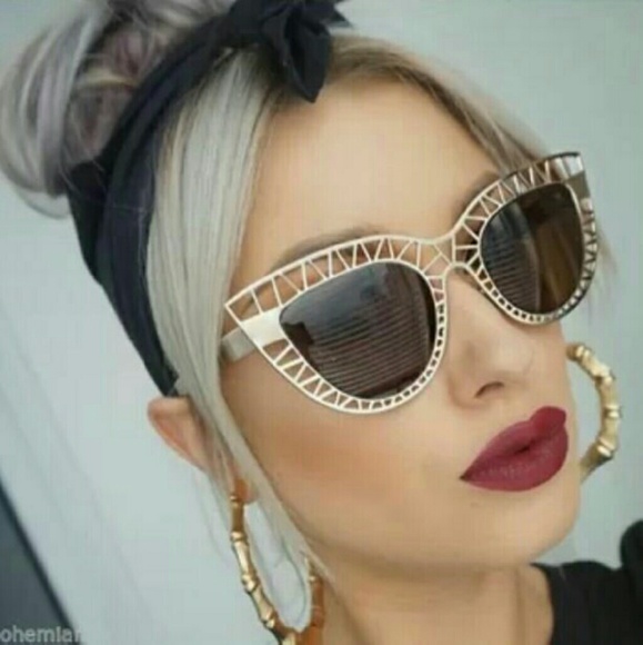 Quay Australia Accessories - Quay Australia metal cat sunglasses