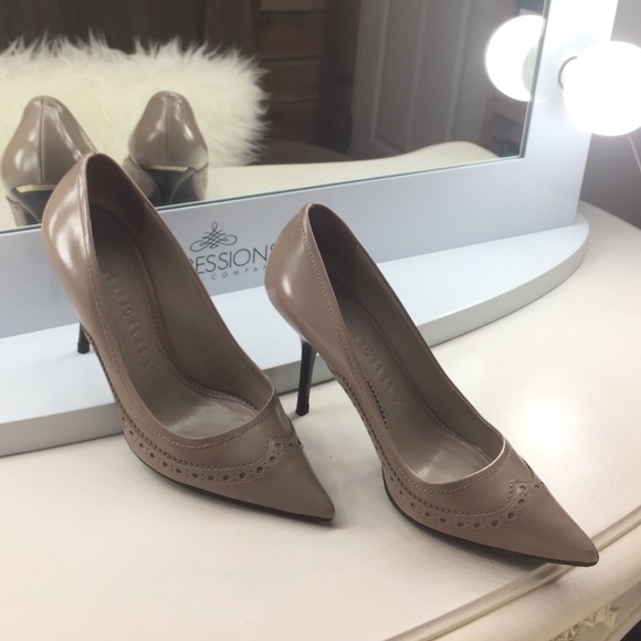Burberry Pointed Toe Brogue Pumps