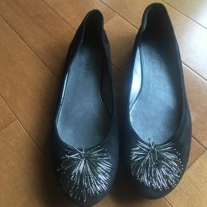 Gently used Audrey Brooke iStep flats with fringe!