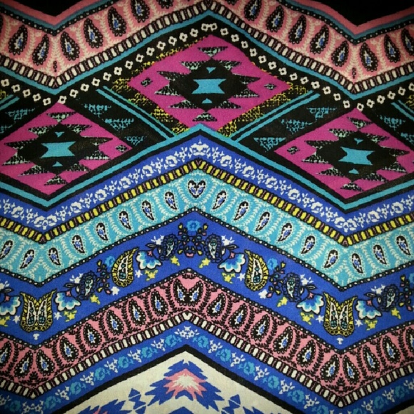 SeXy Elegany Aztec ColoRfuL Camisole Top - Picture 2 of 4