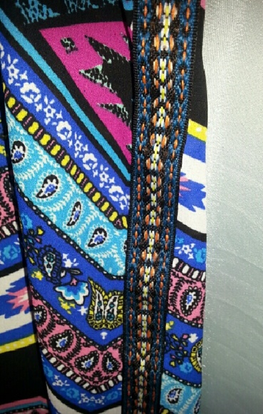 SeXy Elegany Aztec ColoRfuL Camisole Top - Picture 3 of 4